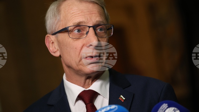 Има възможност да се промени бюджетът и да се намалят разходите по няколко позиции, каза Николай Денков