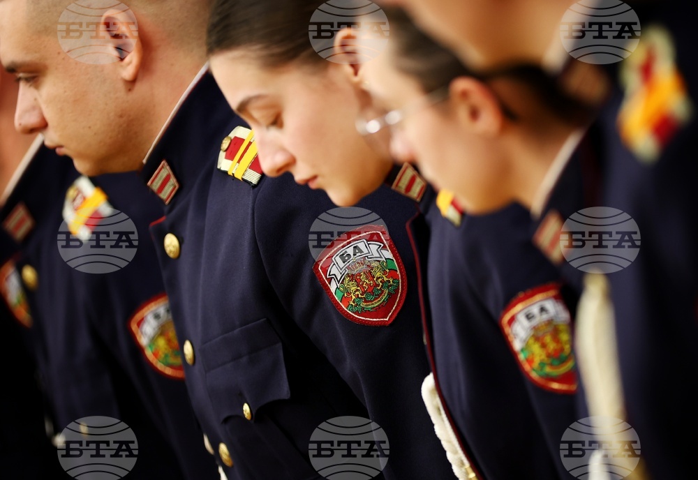 Румен Радев - военнослужещи - награждаване