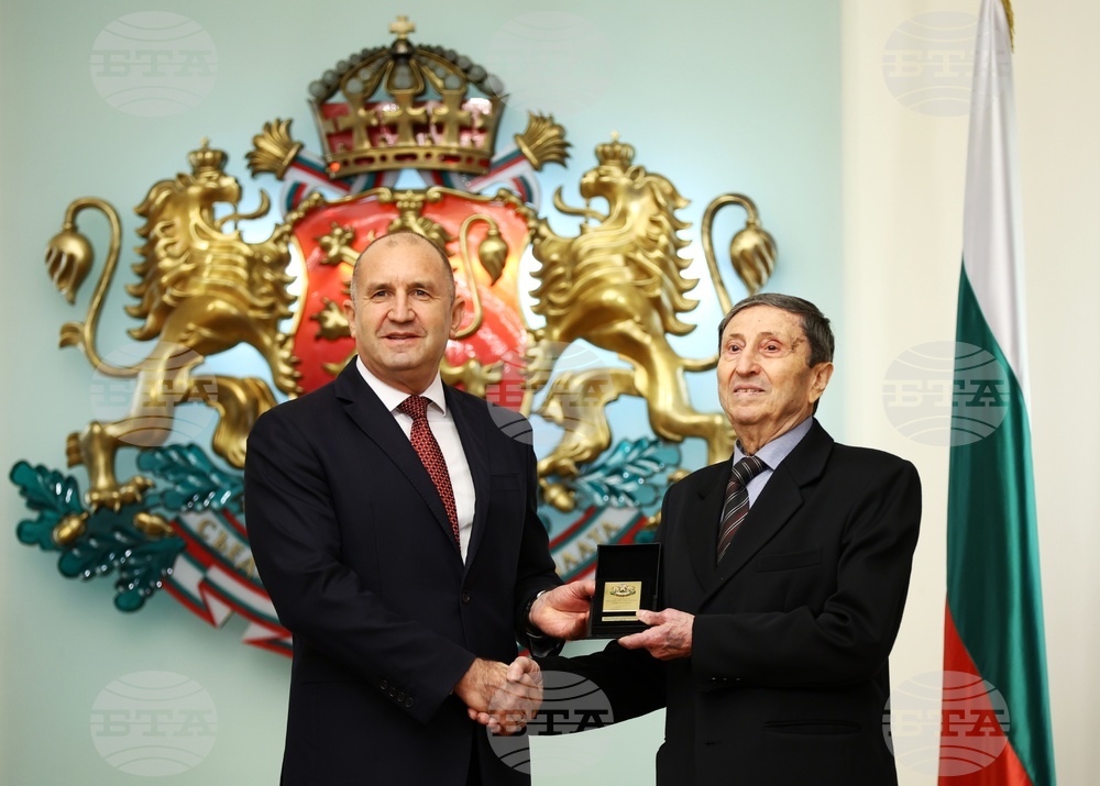 Румен Радев - военнослужещи - награждаване