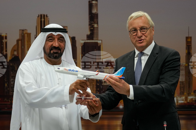 „Еърбъс“ получи голяма поръчка от „флайДубай“ за 150 самолета „A321нео“