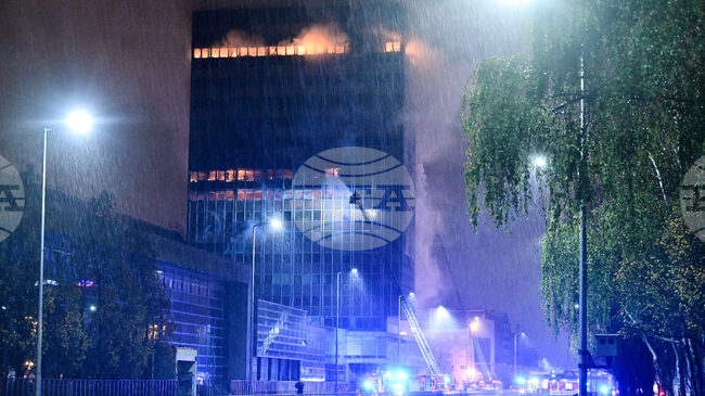 Пожарът в небостъргача "Виесник" в Загреб е под контрол и без жертви; държавата планира спешно възстановяване