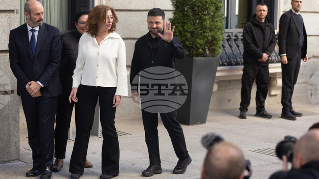 Зеленски е в Испания за срещи с краля, премиера и председателите на парламента