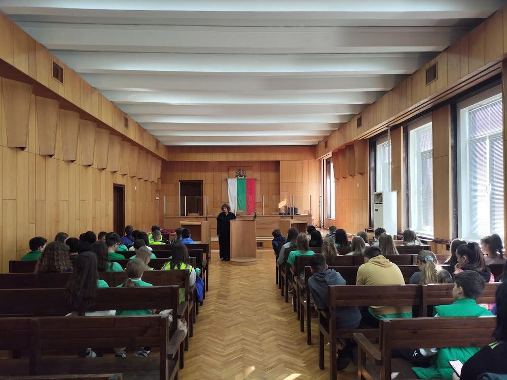 Старозагорски шестокласници посетиха съдебната палата в Деня на отворените врати