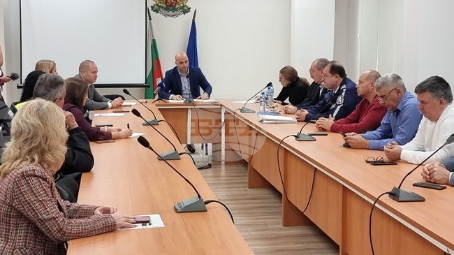 Кръгово движение се предвижда за кръстовището с тежки катастрофи на главния път за ГКПП „Лесово“ и пътя Ямбол – село Чарган