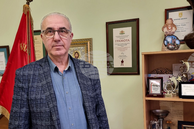 Плевен - Национално училище по изкуствата „Панайот Пипков" - годишнина