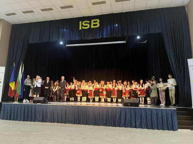 В Букурещ с концерт и церемония по награждаване приключи седемнадесетия фестивал на българите по света „Аз съм българче“ 
