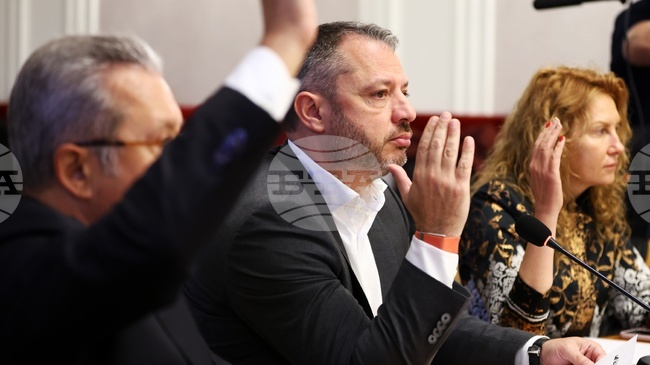 Законопроекта за бюджета на държавното обществено осигуряване бе приет на първо гласуване от Комисията по бюджет и финанси