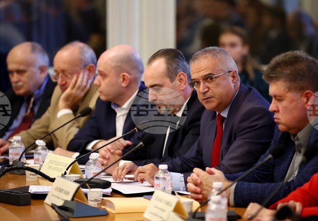 Budget Committee Approves at First Reading 2026 National Health Insurance Fund Bill 