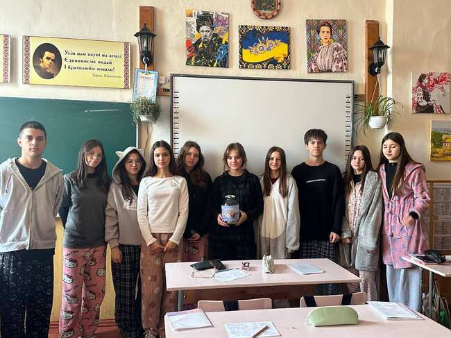 Болградската гимназия „Георги Раковски“ в Украйна се включи в националната благотворителна инициатива „Ден на пижамата“