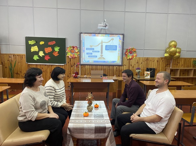 Учители от Болградската гимназия „Георги Раковски“ в Украйна обсъдиха адаптацията на петокласниците в рамките на педагогически консилиум