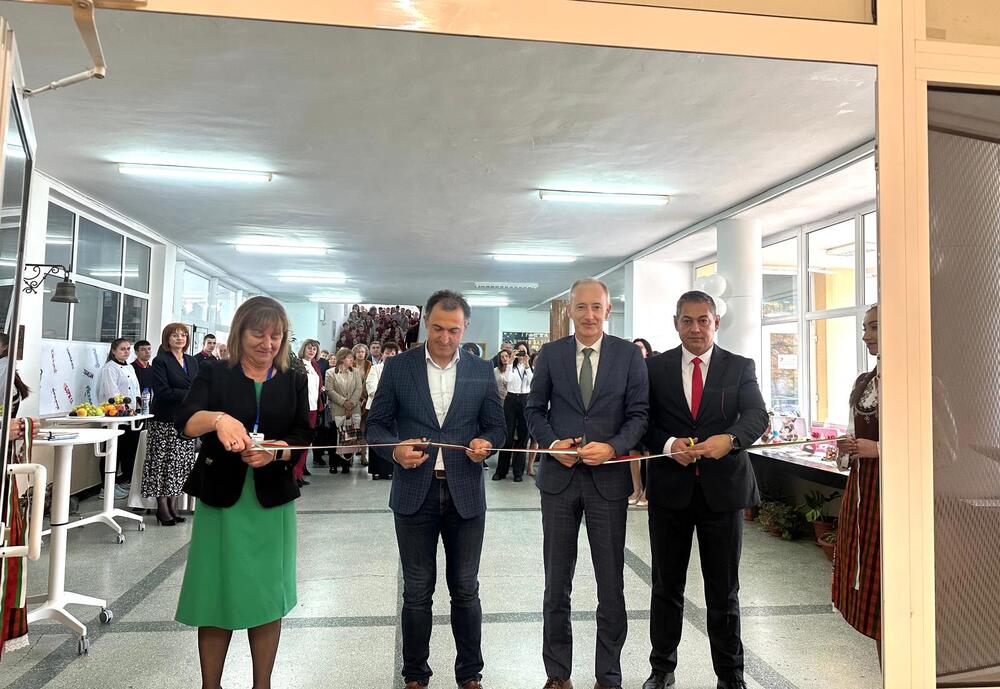 Министерство на образованието и науката: Всички училища в Златоград и Неделино вече имат нови STEM центрове