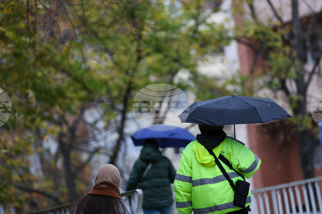 Сините зони в Петрич и Сандански няма да работят заради интензивните валежи