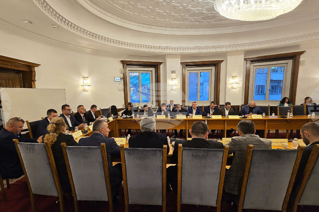 Народно събрания - Комисия по транспорт и съобщения