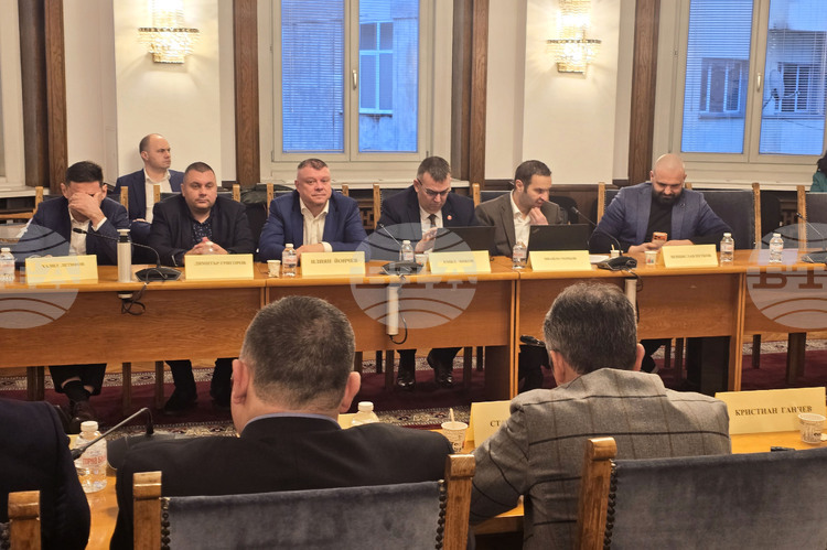 Parliamentary Committee on Transport and Communications Adopts at First Reading 2026 State Budget Bill