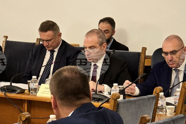 Комисията по транспорт и съобщения одобри на първо четене Законопроекта за държавния бюджет на Република България за 2026 г.