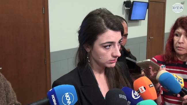 Съдът оправда Лена Бориславова по обвинение за документна измама