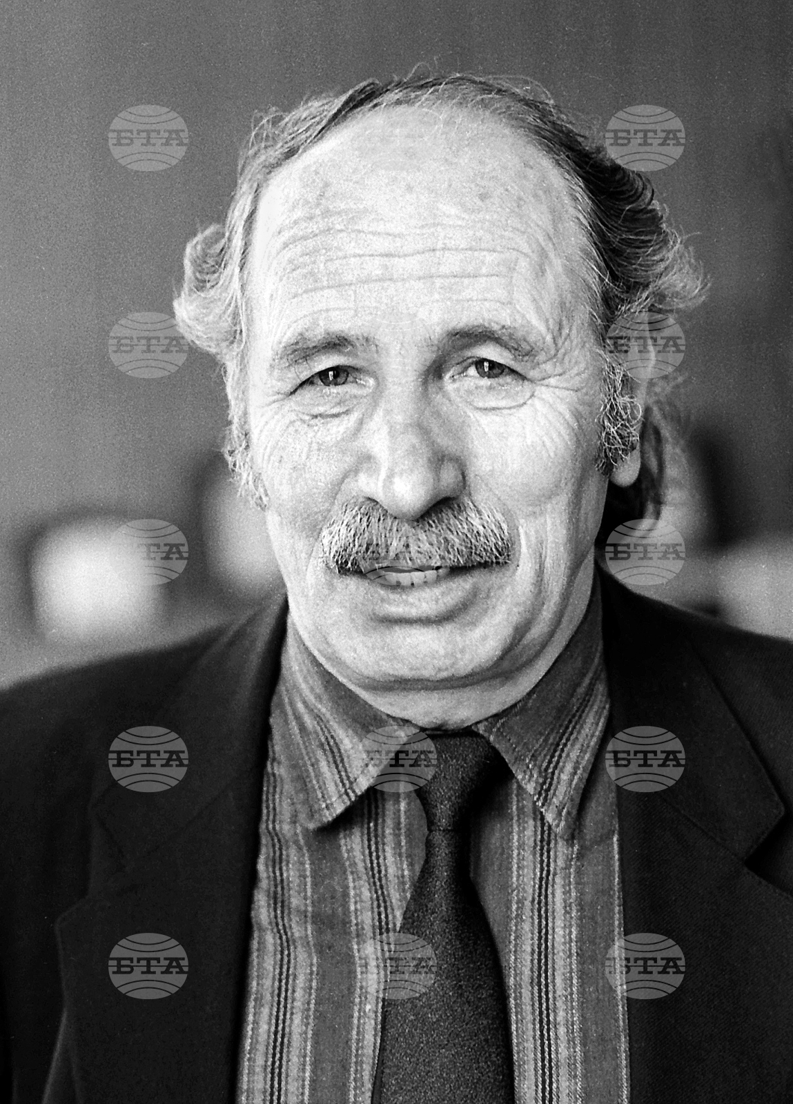 Костадин Кюлюмов - писател и сценарист