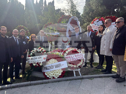 Турция - Наим Сюлейманоглу - възпоменателна церемония 