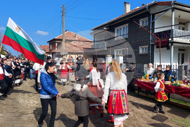 Видин - празник на зетьовете - село Сланотрън