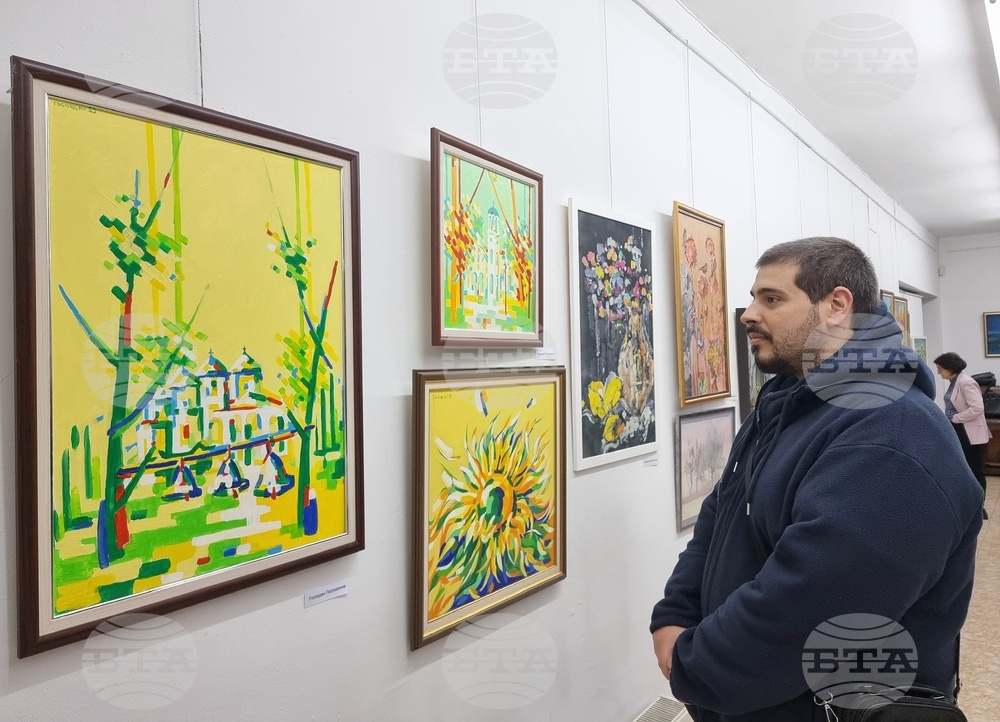 Изложба на тема „Есен“ подредиха художници от Монтана и региона в галерия „Кутловица“ в града