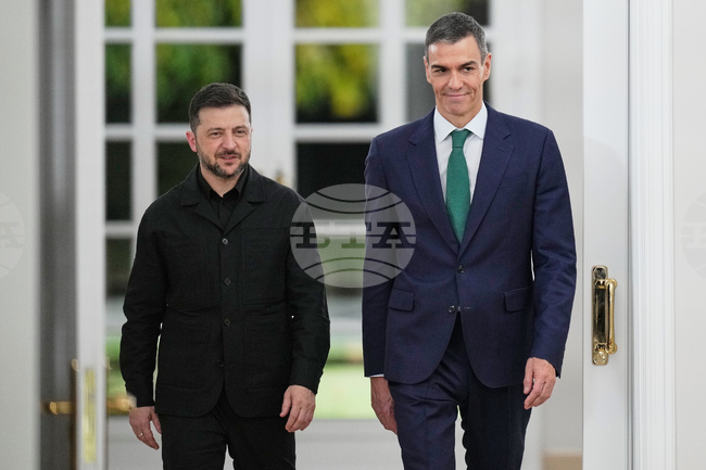 Испания мобилизира 615 милиона евро военна помощ и още 202 милиона за възстановяване на Украйна