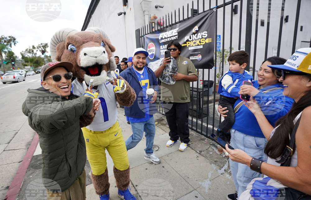 Pepsi x Rams Free Lunch Event at East Los Tacos with Puka Nacua