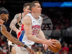 Pistons Hawks Basketball