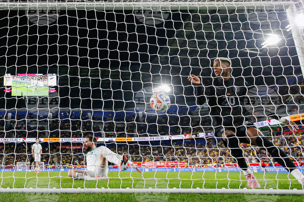 Ecuador New Zealand Soccer