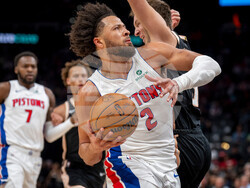 Pistons Hawks Basketball