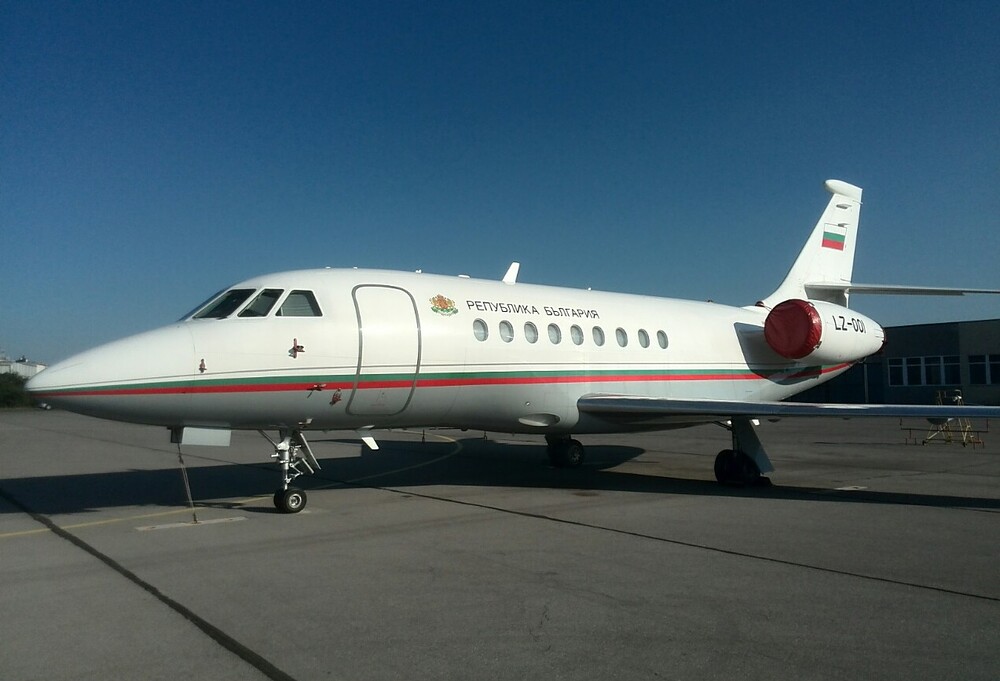 Вицепремиерът Караджов разпореди правителственият „Фалкон“ да бъде продаден на търг с явно наддаване 