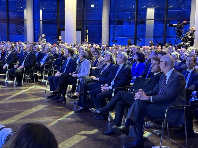 Цифровият суверенитет на Европа е от съществено значение за икономически и социален просперитет, каза министър Валентин Мундров в Берлин