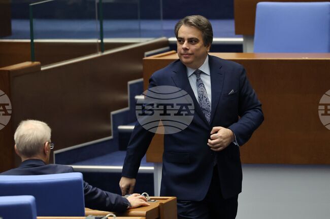 MP Assen Vassilev Warns It Will Be "Disastrous" If Budget Passes in Its Present Form