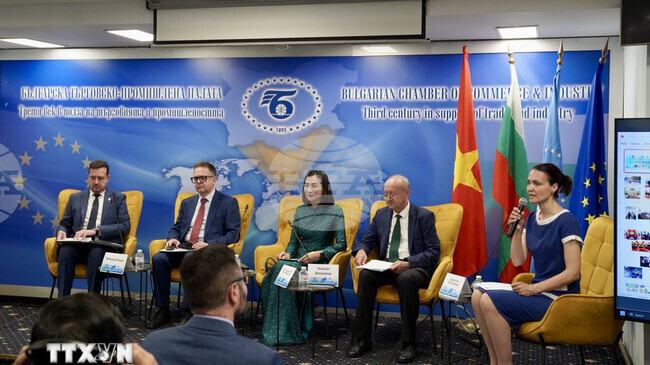 ВНА: Научна конференция в Софийския университет постави акцент върху историята, културата и развитието на Виетнам