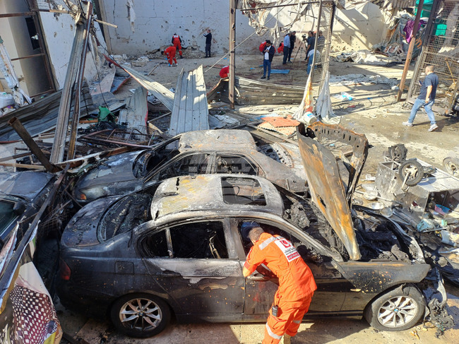 Израел нанесе удари в Южен Ливан, след като предупреди местните жители да се евакуират