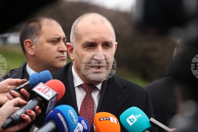 Румен Радев: Решението на КС за отклоненото от председателя на парламента предложение за референдум е победа на правото над произвола на политическата класа