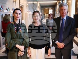 „Очите на войната“ - фотографска изложба