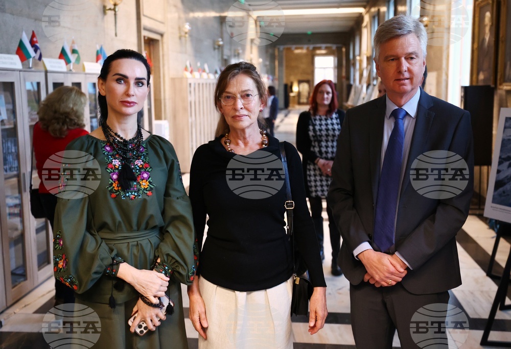 „Очите на войната“ - фотографска изложба