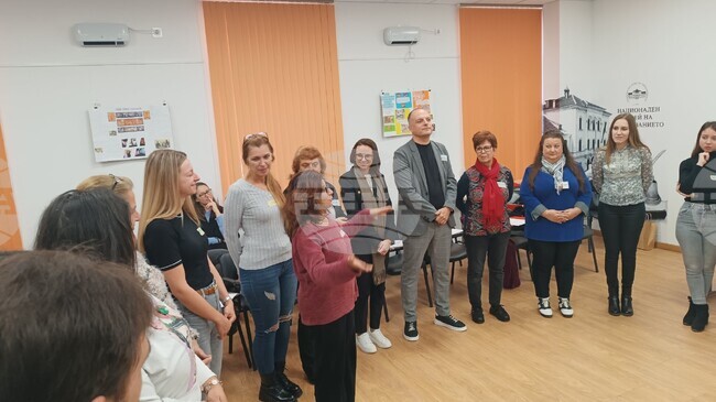 Педагогически специалисти от Професионална гимназия "Никола Пушкаров", Попово, участваха в обучения за споделяне на добри музейно-педагогически практики