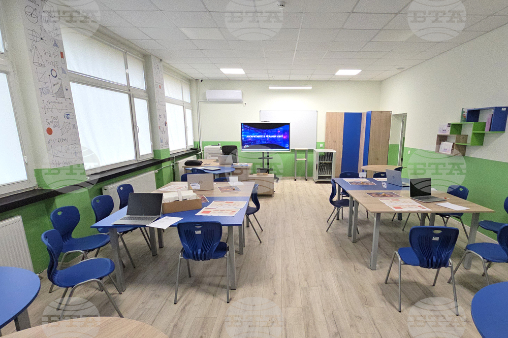 Ловеч - Професионална гимназия по механоелектротехника - СТЕМ кабинети