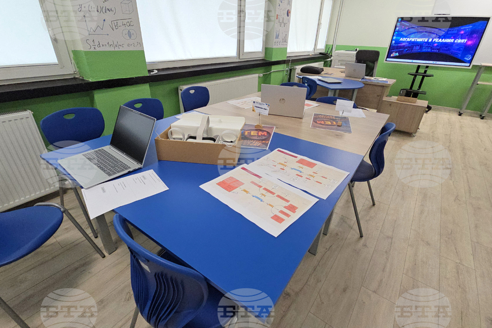 Ловеч - Професионална гимназия по механоелектротехника - СТЕМ кабинети