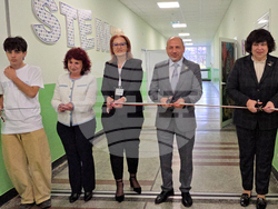 Ловеч - Професионална гимназия по механоелектротехника - СТЕМ кабинети