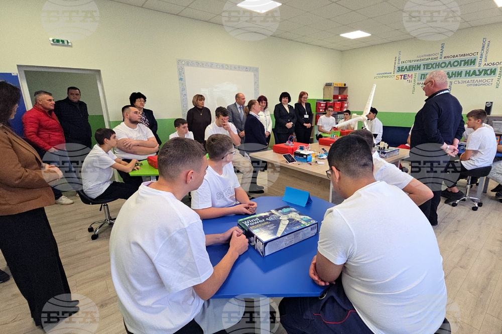 Ловеч - Професионална гимназия по механоелектротехника - СТЕМ кабинети