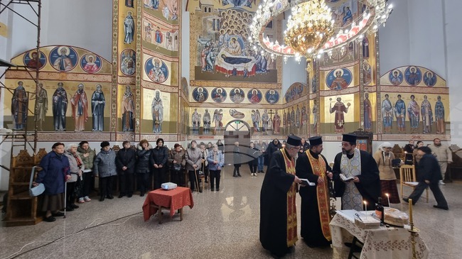 В Брезник бе отслужен помен в памет на загиналите в Сръбско-българската война и в освободителните войни