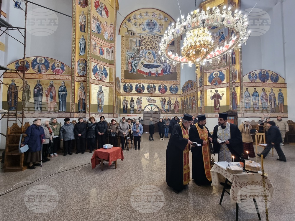 В Брезник бе отслужен помен в памет на загиналите в Сръбско-българската война и в освободителните войни