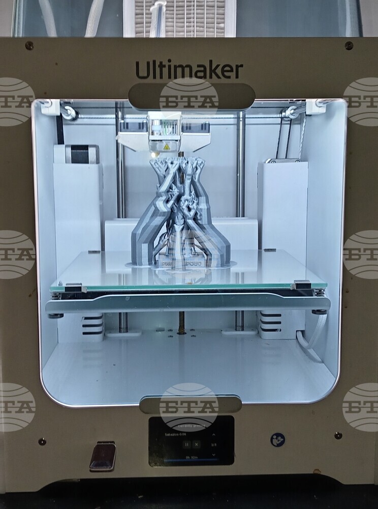 Сувенир-реплика на ръката на бог Сабазий, създадоха с 3D принтер в Регионалния исторически музей – Габрово 