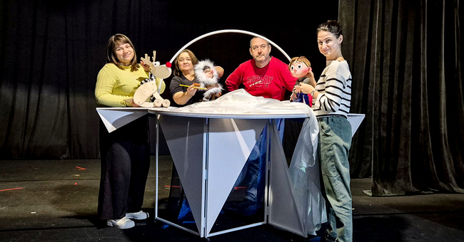 Кукленият театър в Русе подготвя премиерата на "Вълшебното коледно акордеонче"