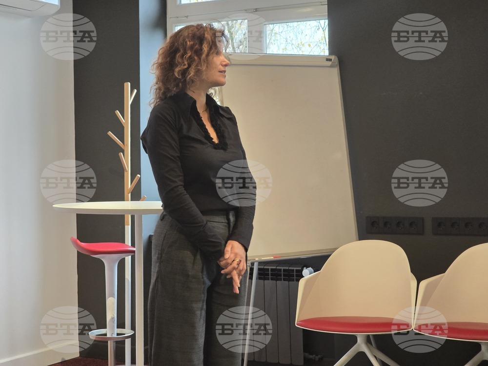 СУ  „Св. Климент Охридски“ - Стопански факултет - арт инсталация G80 -  представяне