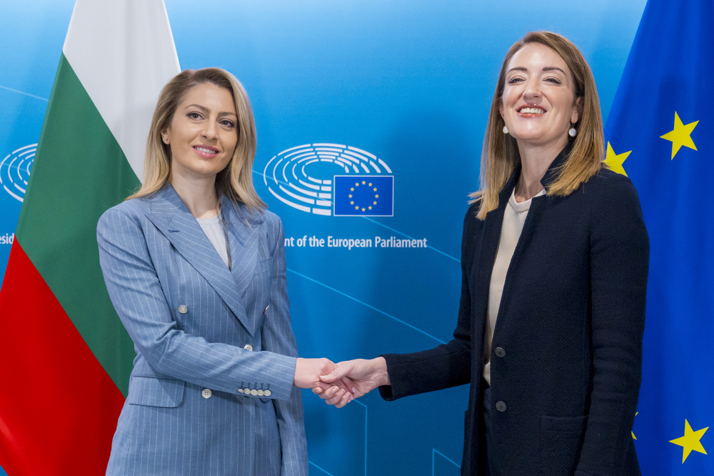 Трябва не само повече хора в ЕС да гласуват, но и да се явяват на избори, каза председателят на Европейския парламент