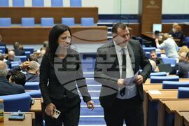 Парламент - пленарно заседание