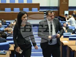 Парламент - пленарно заседание